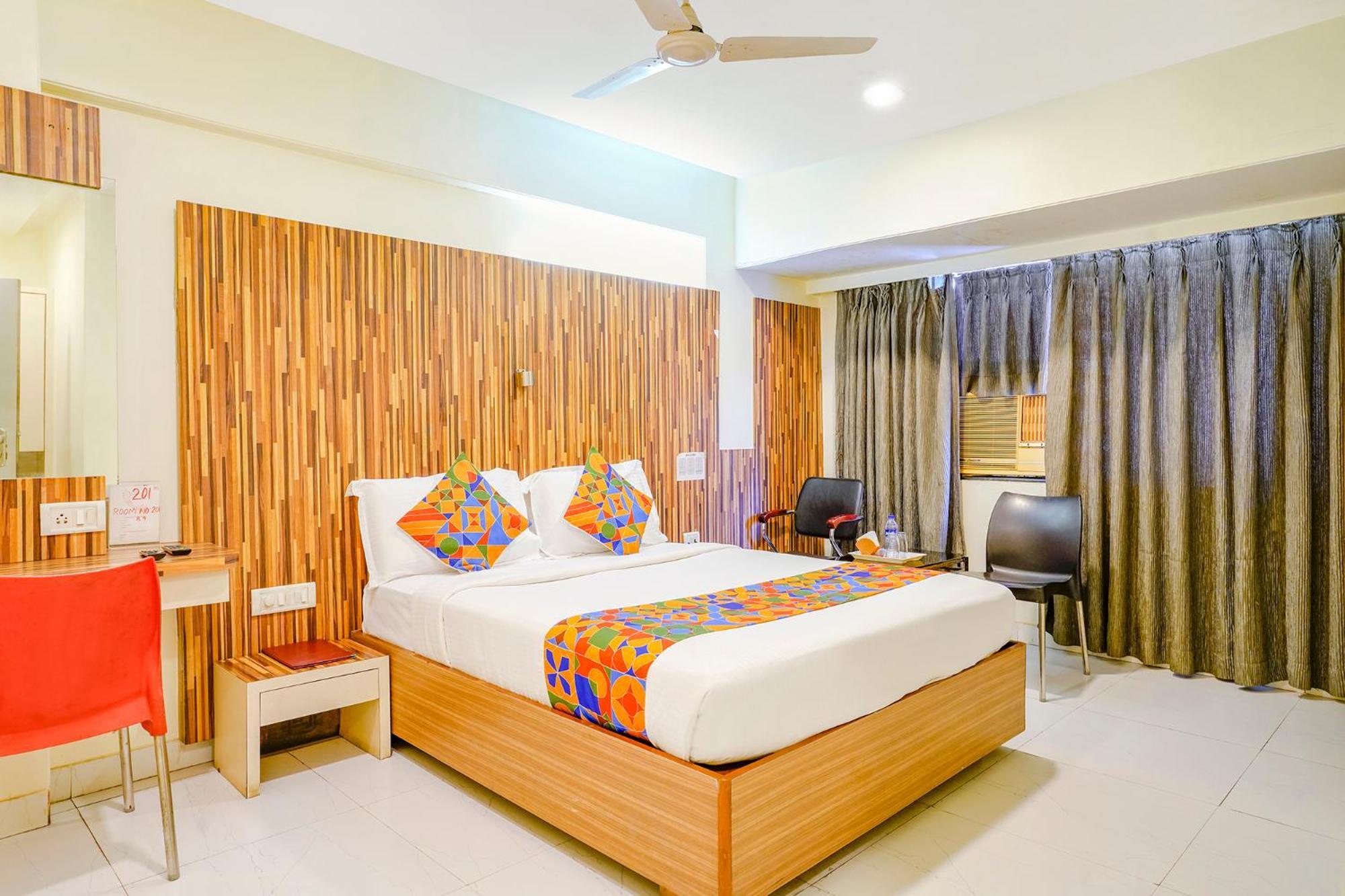 Hotel Fabexpress Kuber - Nr Apmc Vashi, Navi