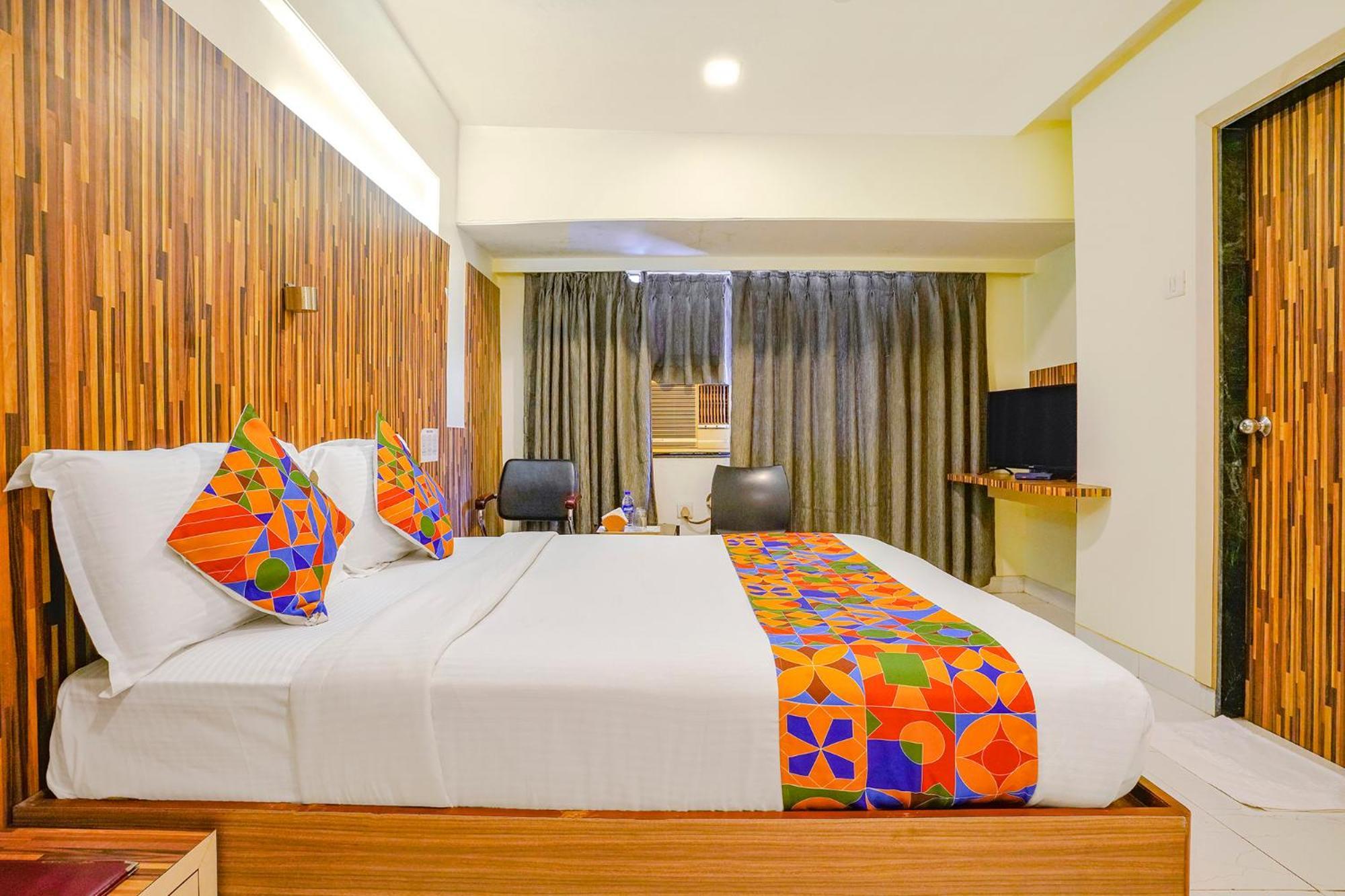 Hotel Fabexpress Kuber - Nr Apmc Vashi, Navi