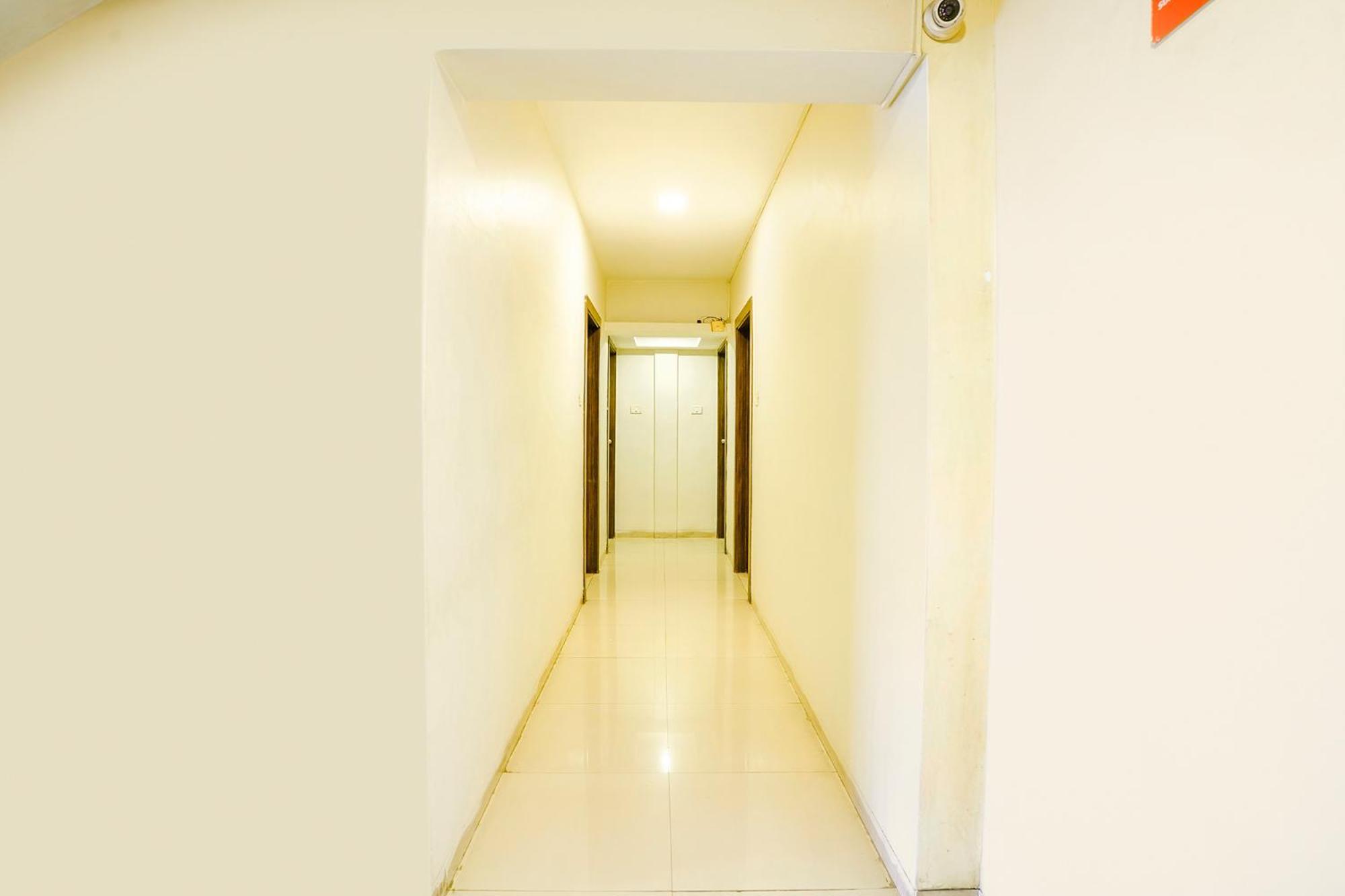 Fabexpress Kuber - Nr Apmc Vashi, Navi 3* Mumbai