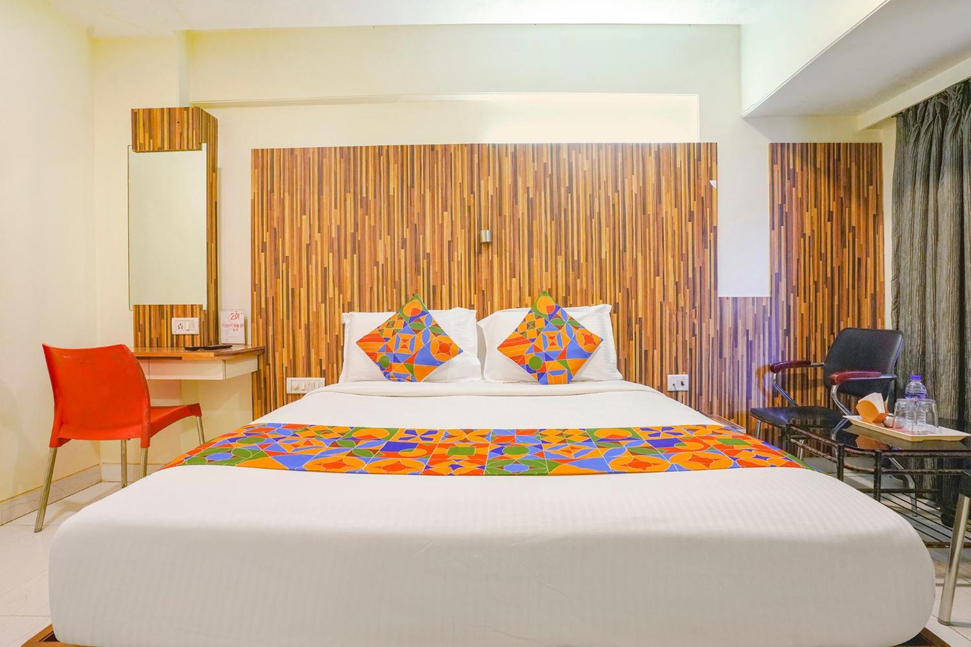 Fabexpress Kuber - Nr Apmc Vashi, Navi Hotel 3*